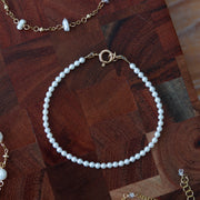 Beaded Pearl Bracelet (Choose one)