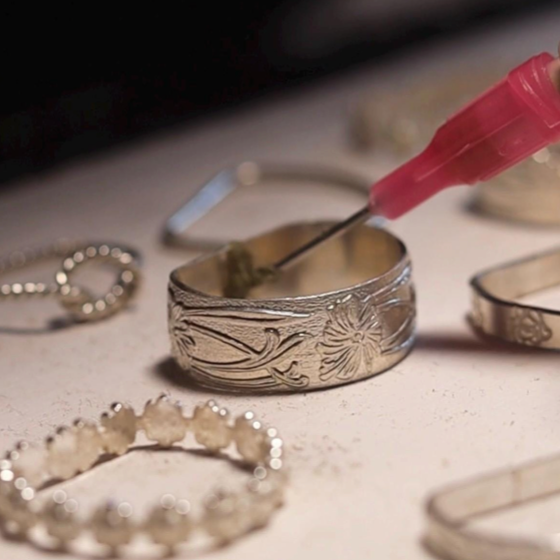 Bold Heirloom Floral Band