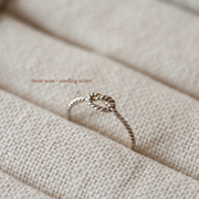 Knot Ring